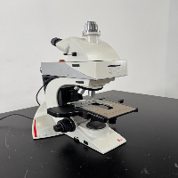 Leica DM2700 M Upright Microscope image 0